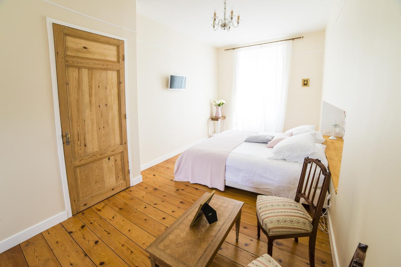 Bed And Breakfast La Cordonnerie Villandraut Buitenkant foto